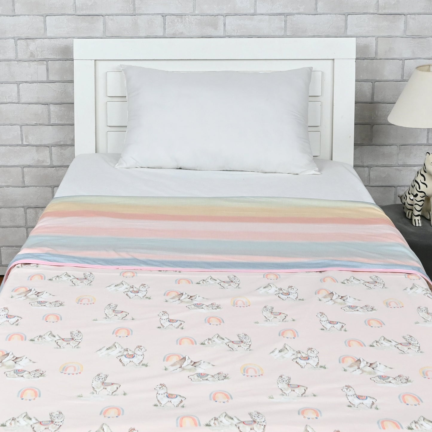 Ooh la Llama Reversible Blanket (All Ages)