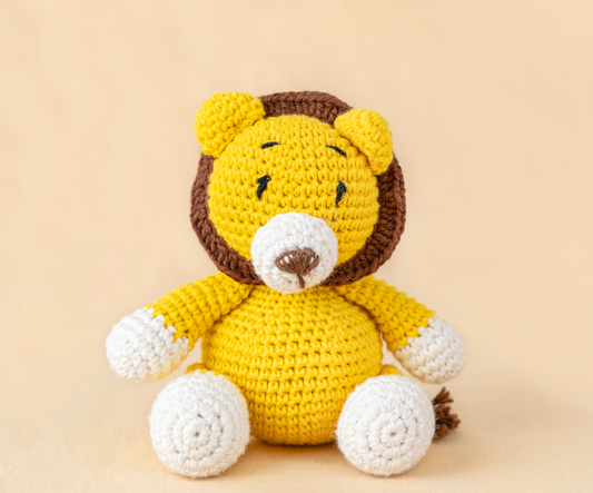 Leo the Crochet Lion (All Ages)