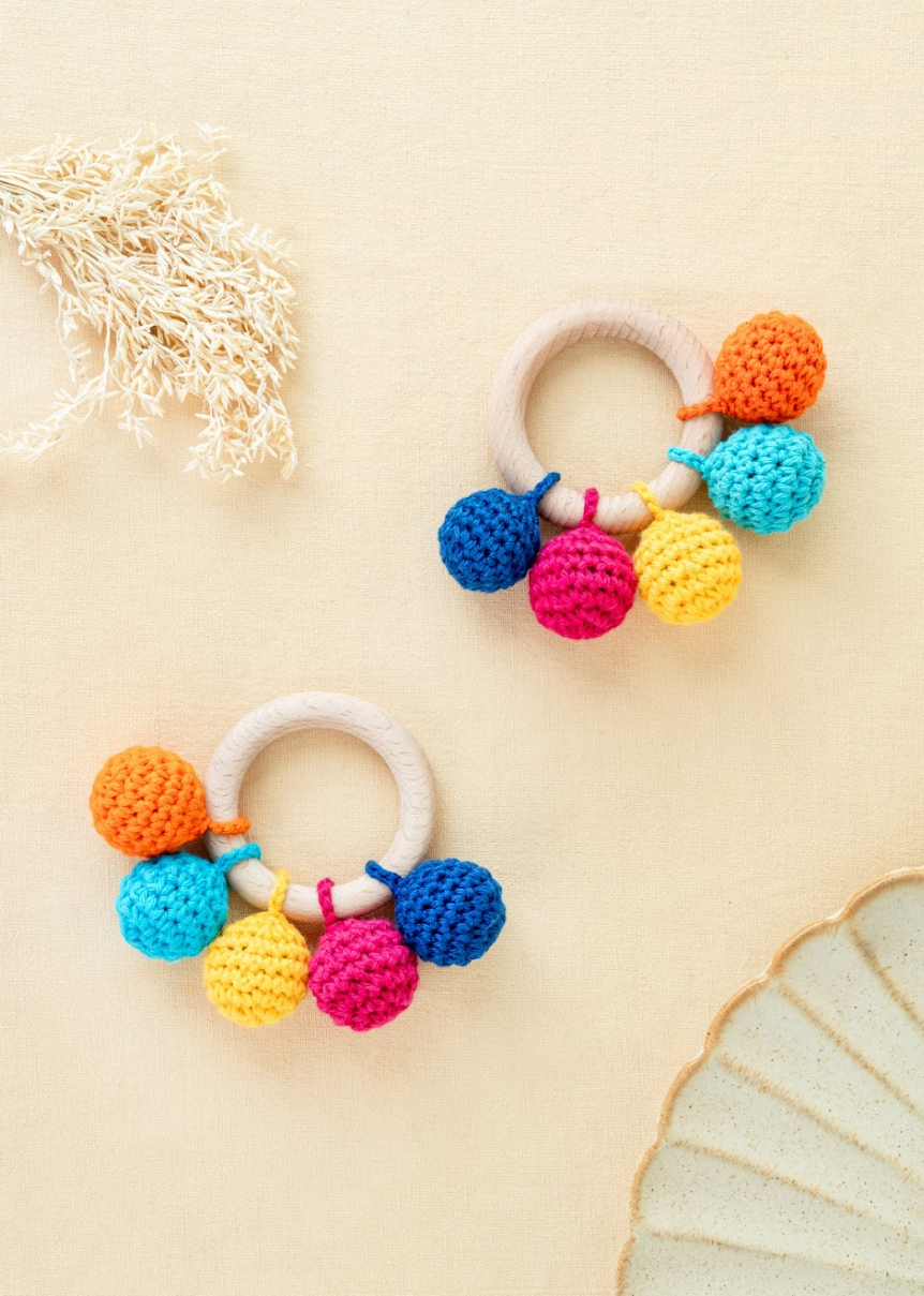 Rainbow Rattle Teether (0-12 Months)