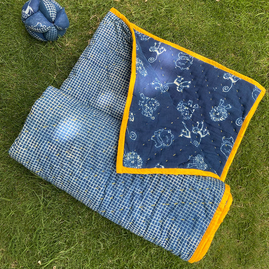 ORGANIC ZOO QUILT (All Ages)
