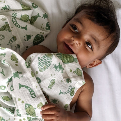 ORGANIC KOI MINT SWADDLE (0-18 Months)